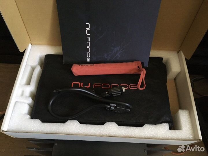 Предусилитель NuForce P-9