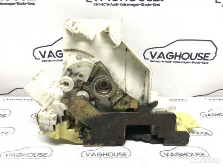 Замок двери задний правый Ford Focus MK 1 1999