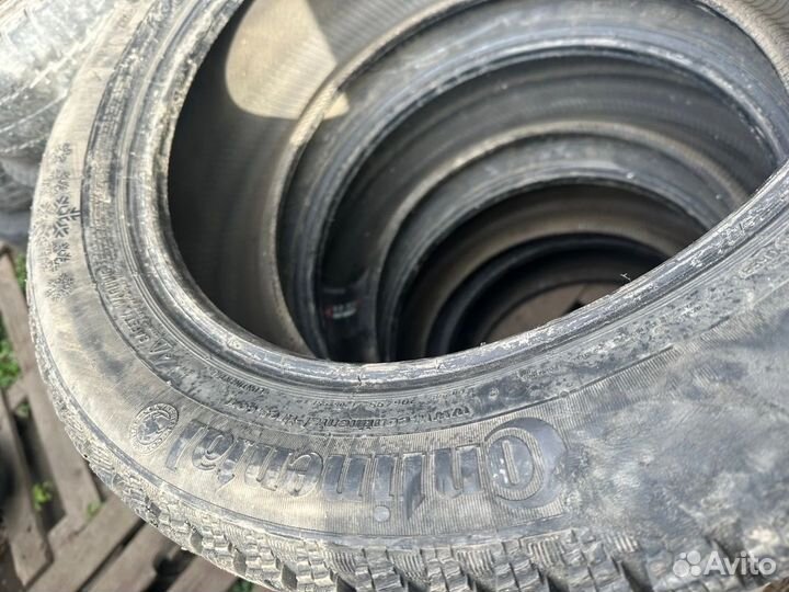 Continental ContiIceContact 215/55 R17