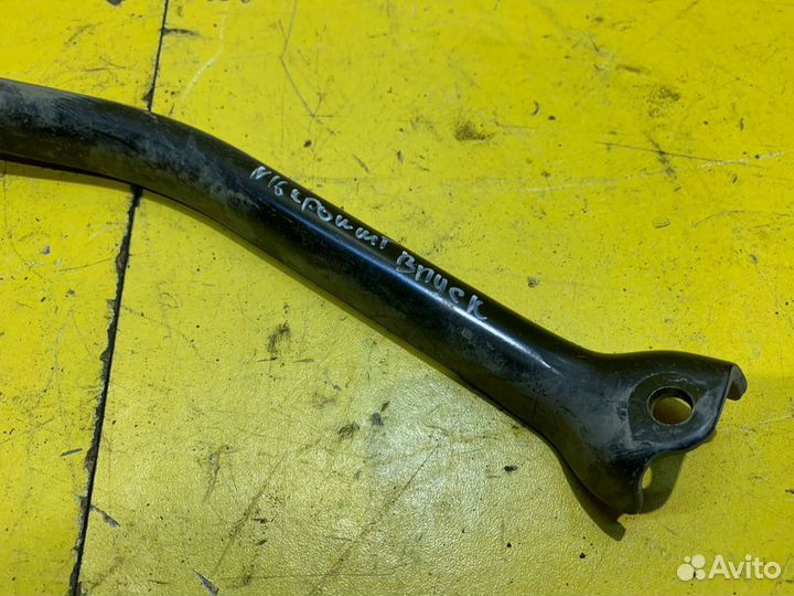 Кронштейн выпускного коллектора Nissan Almera N16