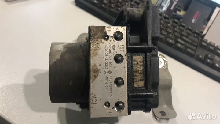 Блок ABS (насос) для Mitsubishi Colt (Z3) 2003-201