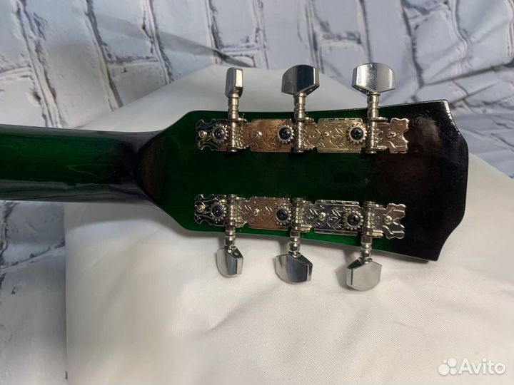 Гитара с чехлом