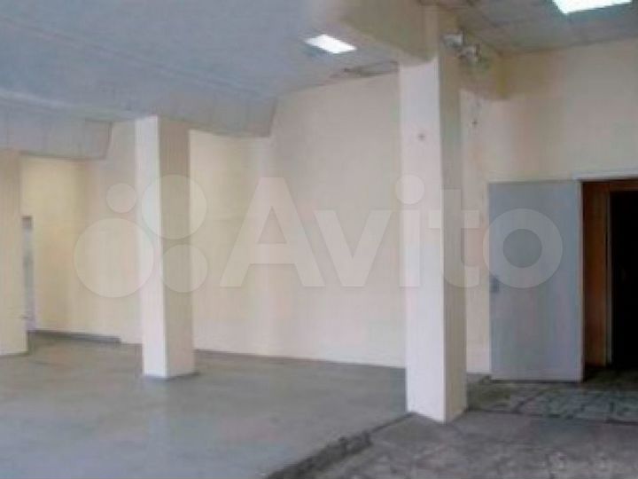 Продам торговое помещение, 407 м²
