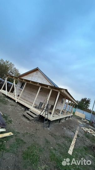 Бригада строителей