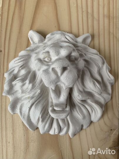 Гипсовый барельеф