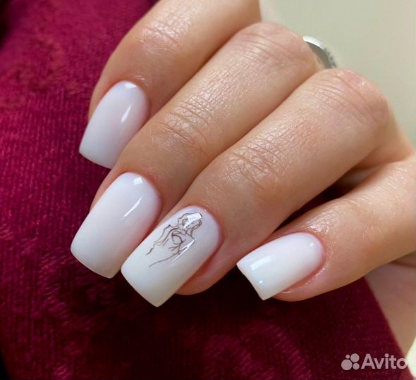 Маникюр и педикюр