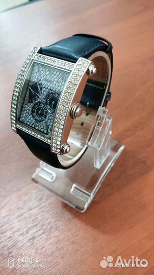 Часы женские Guess