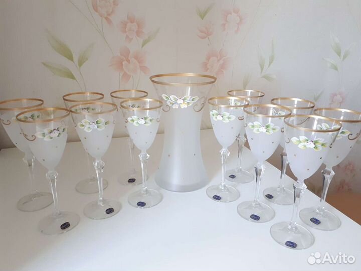 Ваза и бокалы богемия