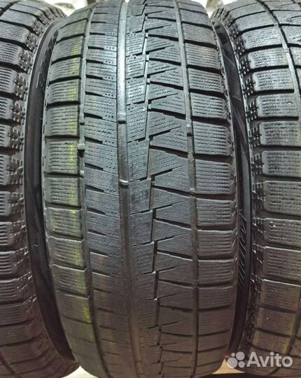 Bridgestone Blizzak Revo GZ 215/55 R17 94Q