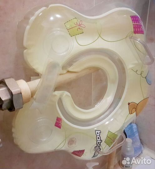 Горка для купания+круг для купания малыша в ванной