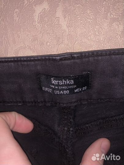 Джинсы bershka