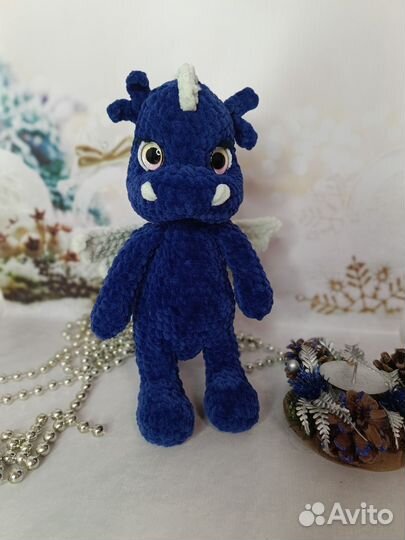 Динозавр ручной работы