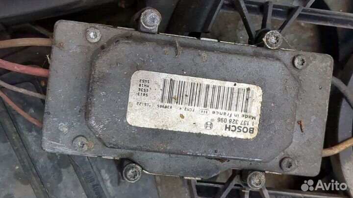 Вентилятор радиатора Volkswagen Touareg, 2004