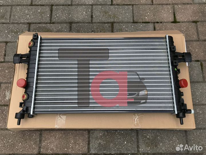 Радиатор Astra H и Zafira B АКПП