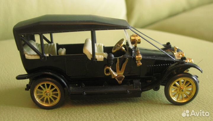 Модель Руссо-балт С24/40 номерной А22