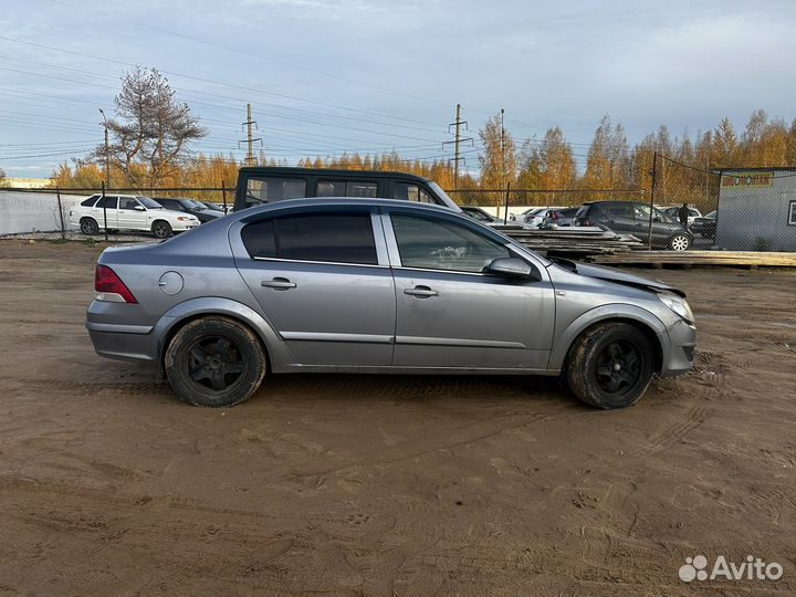 Opel Astra 1.6 МТ, 2008, 170 000 км