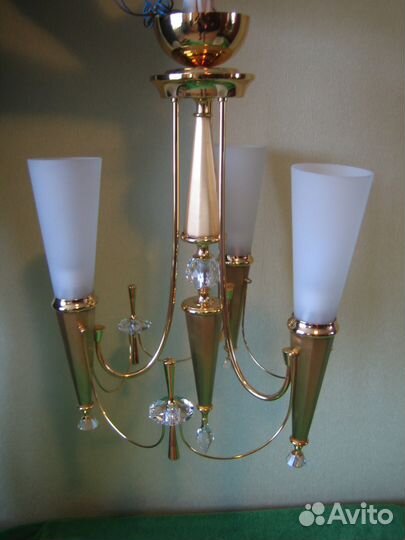 Люстра и два настольных светильника (комплект )
