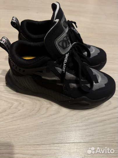 Off white 1000 black 38 унисекс