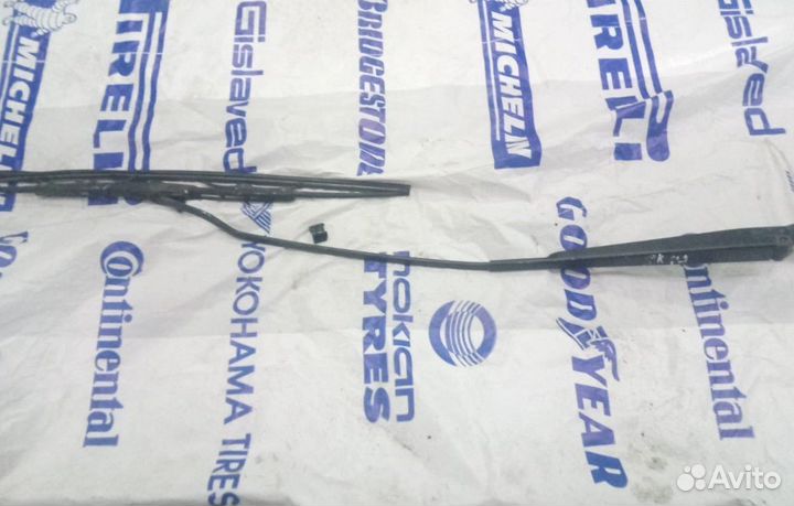 Стеклоочиститель левый правый Skoda Octavia