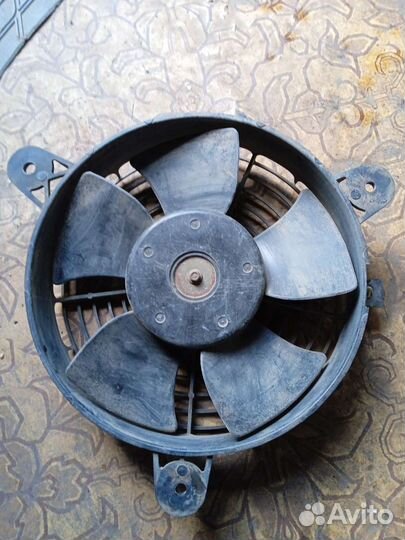 Вентилятор охлаждения радиатора