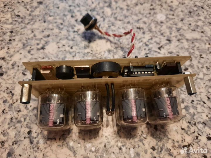 Часы на газоразрядных индикаторах ин-12А на микрок