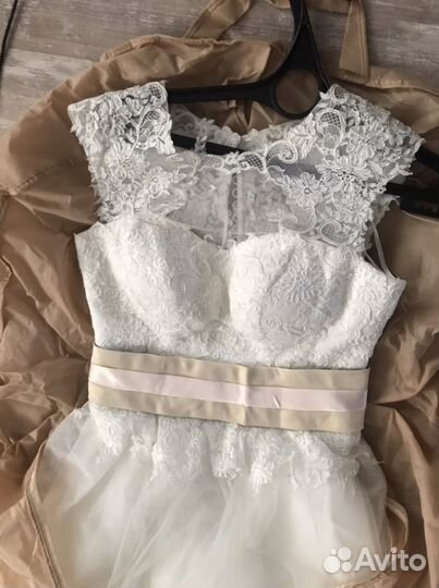 Свадебное платье