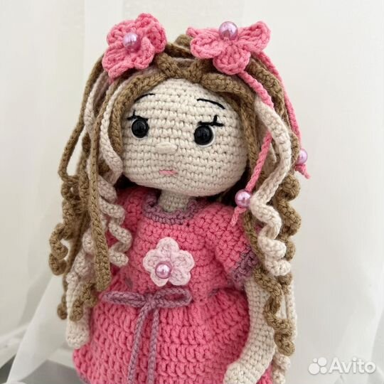 Кукла вязаная