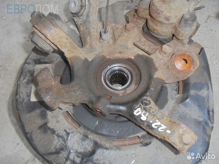 Цапфа / поворотный кулак задняя левая BMW E82 s1025480