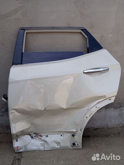 Дверь боковая задняя левая Hyundai Santa Fe DM