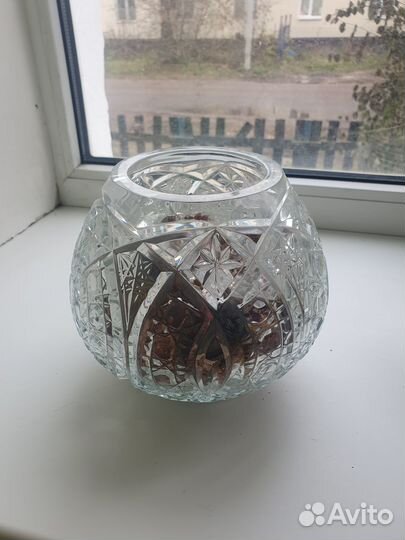 Ваза хрустальная