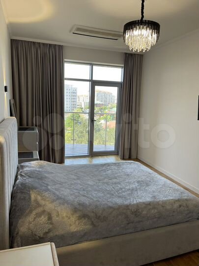 2-к. квартира, 82 м², 8/17 эт.