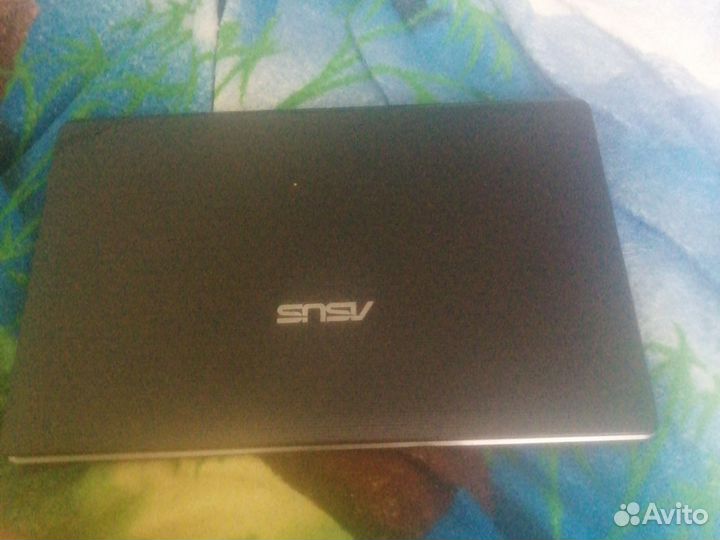 Ноутбук asus