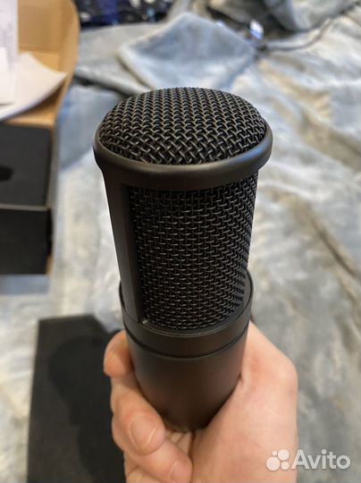 Микрофон AKG P120