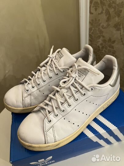 Кроссовки adidas