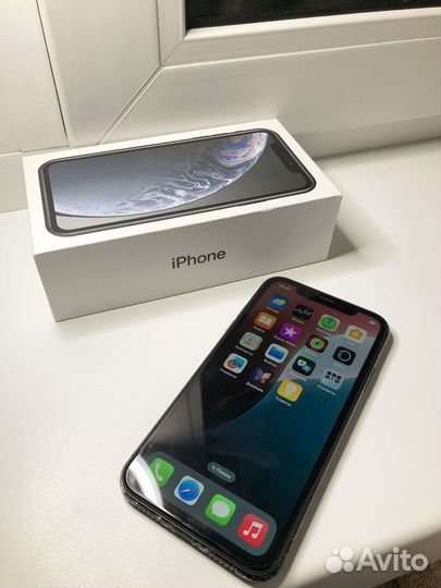 iPhone Xr, 64 ГБ