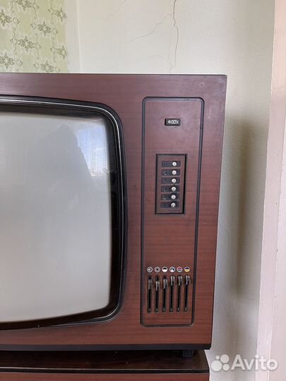 Телевизор Горизонт 723
