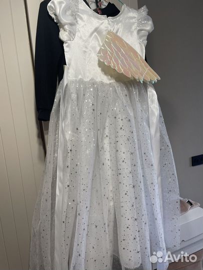 Продам новогоднее платье для девочки 128-132