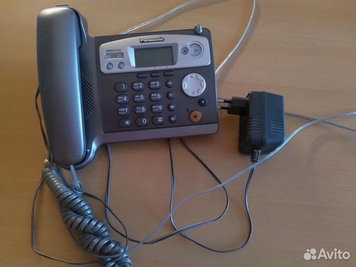 Телефон Panasonic Digit KX-TCD540RUM