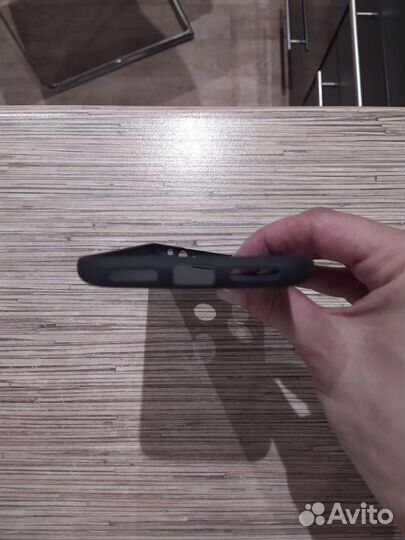 Чехлы на телефон