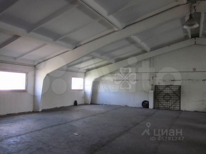 Свободного назначения, 1976 м²