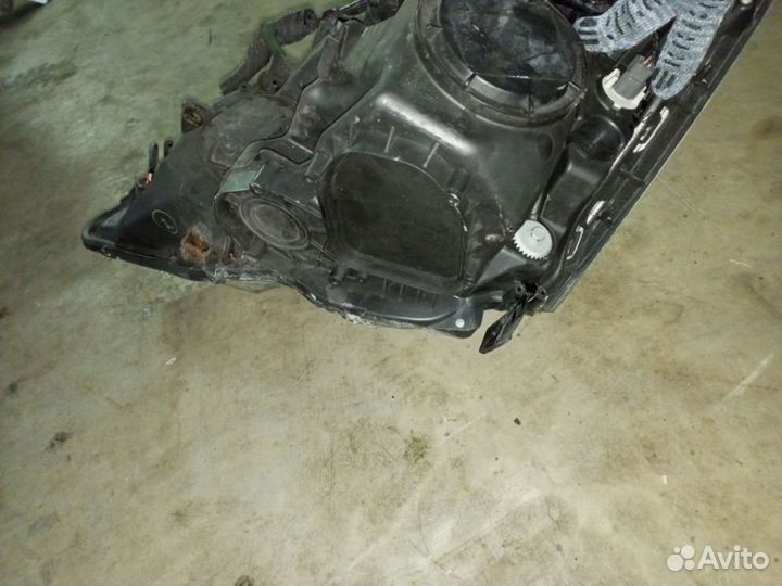 Фара галогеновая передняя правая Honda Cr-V RE