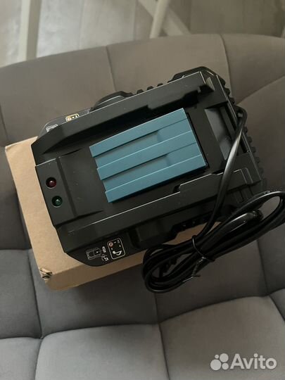 Зарядная станция dc18rc