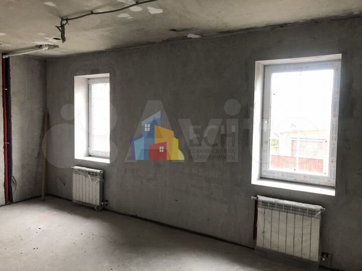 Коттедж 188 м² на участке 6 сот.