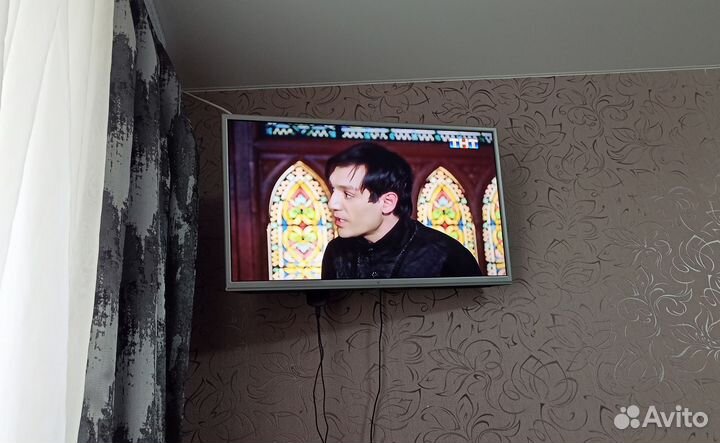 Телевизор Dexp 32