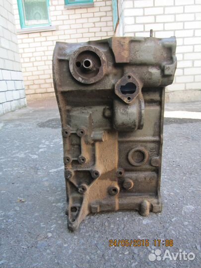 Блок цилиндров с поршнями, коллектор ваз 2101 - 21