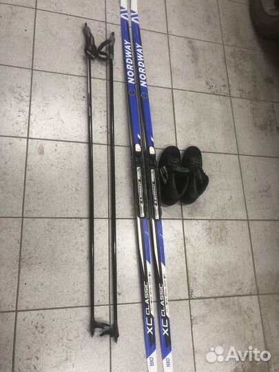 Беговые лыжи