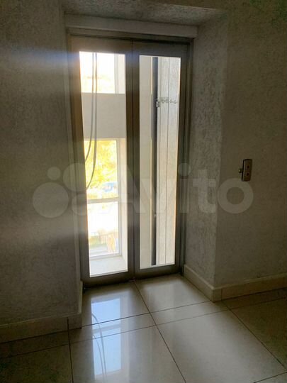 4-к. квартира, 142 м², 3/7 эт.