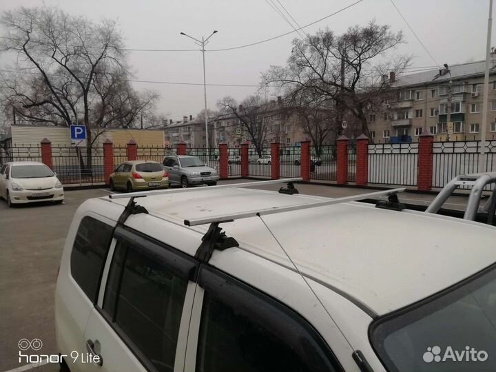 Стойка крепления багажника