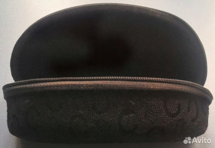 Футляры для очков