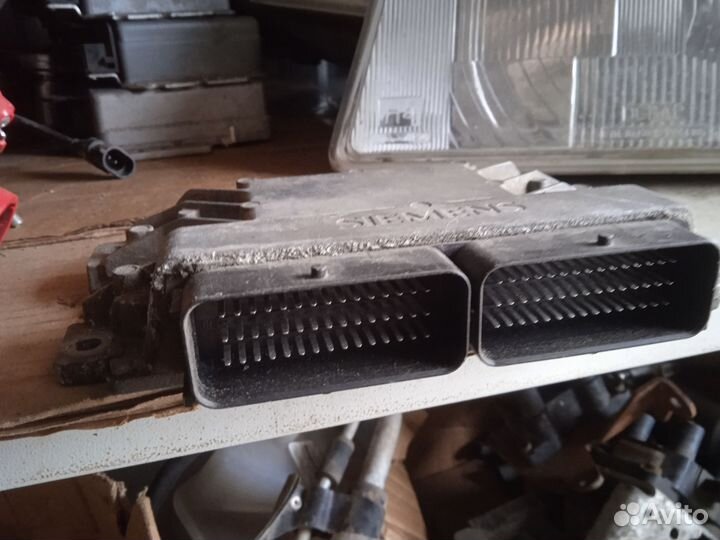 Блок управлением двигателя рено Логан 1,4, 1,6